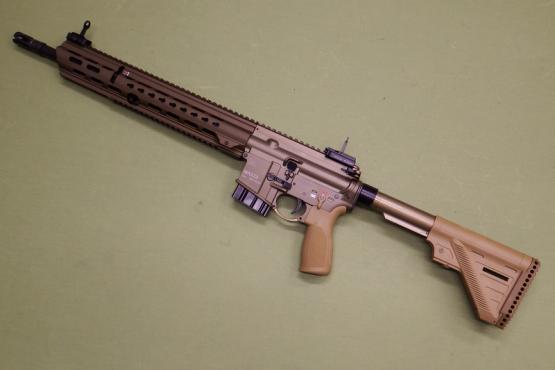 Heckler & Koch MR 223 A3 sandfarben 16,5 Kaliber .223 Remington Selbstladebüchse AR15 MR223