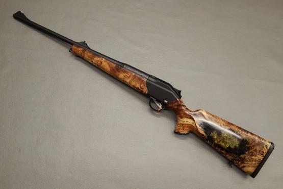 Blaser R8 Black Edition mit Raffir Oakleaves Schaftholz – IWA 2018 – .308 Win Geradezugrepetierbüchse