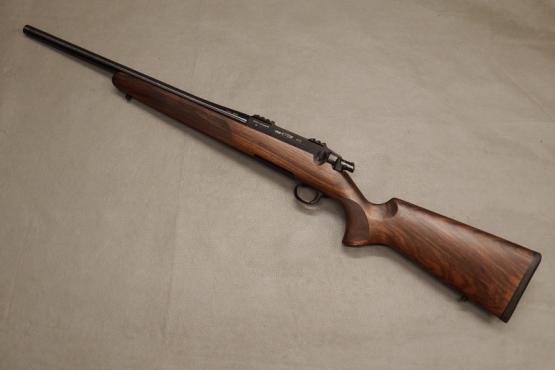 Steel Action „Hunting Short“ HS .308Win. Repetierbüchse, Holzklasse 3