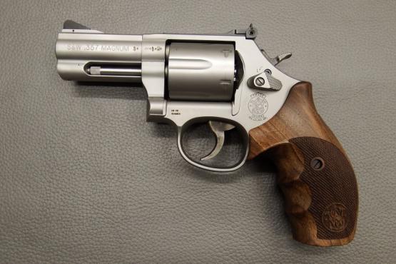 Smith & Wesson 686 Security Special 3″ Kaliber .357 Magnum Revolver