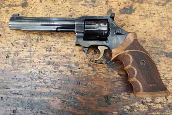 Manurhin MR73 Sport, Kaliber .357 Magnum, Lauflänge 6″ Revolver