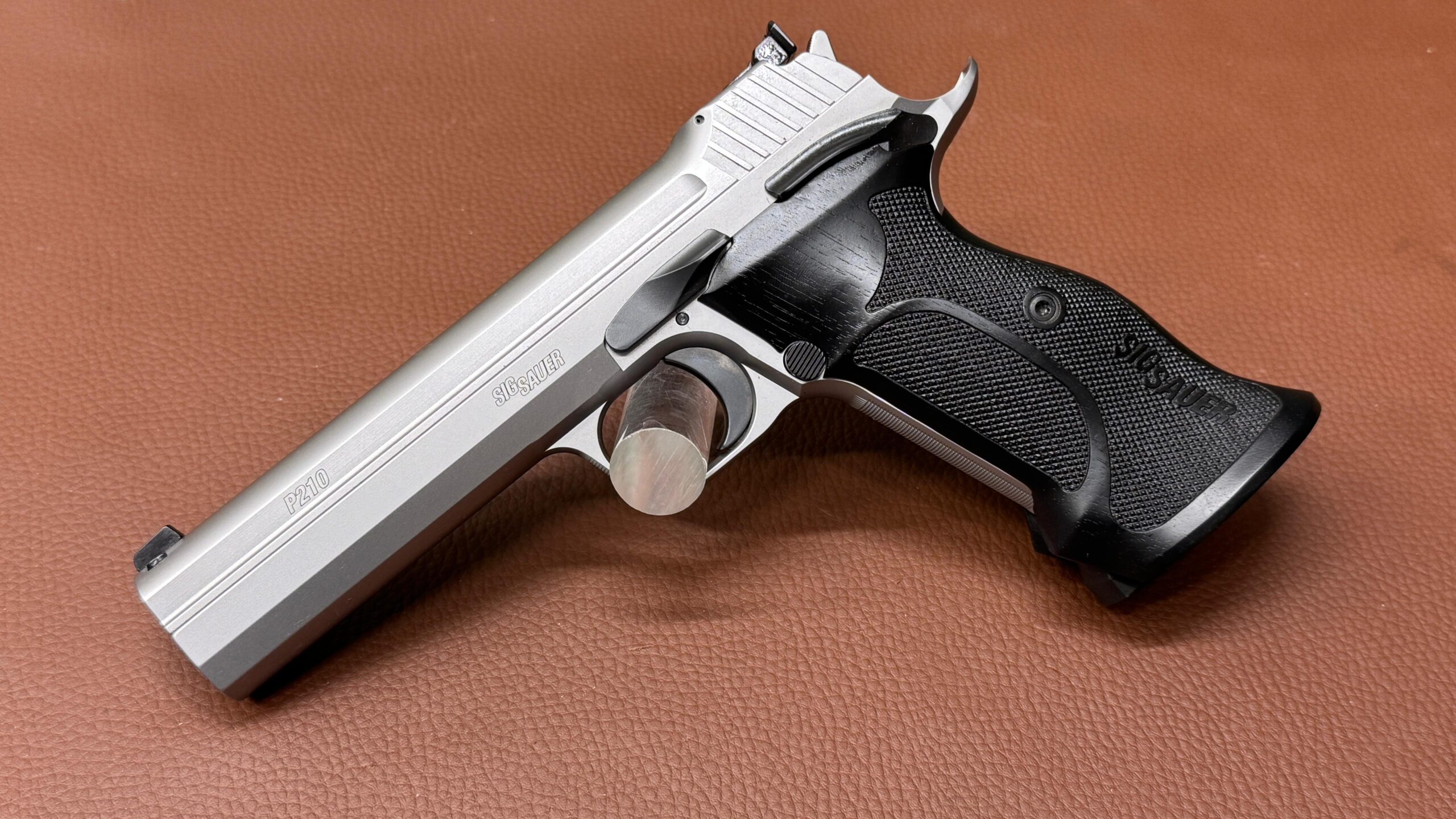 SIG Sauer P210 Target 5″ | 9mmLuger | Neuwaffe | Made in Germany | Limitierte Auflage | stainless