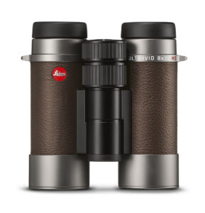 Leica Ultravid 8x32 HD-Plus Special Edition – Vorderansicht, braunes Kalbsleder